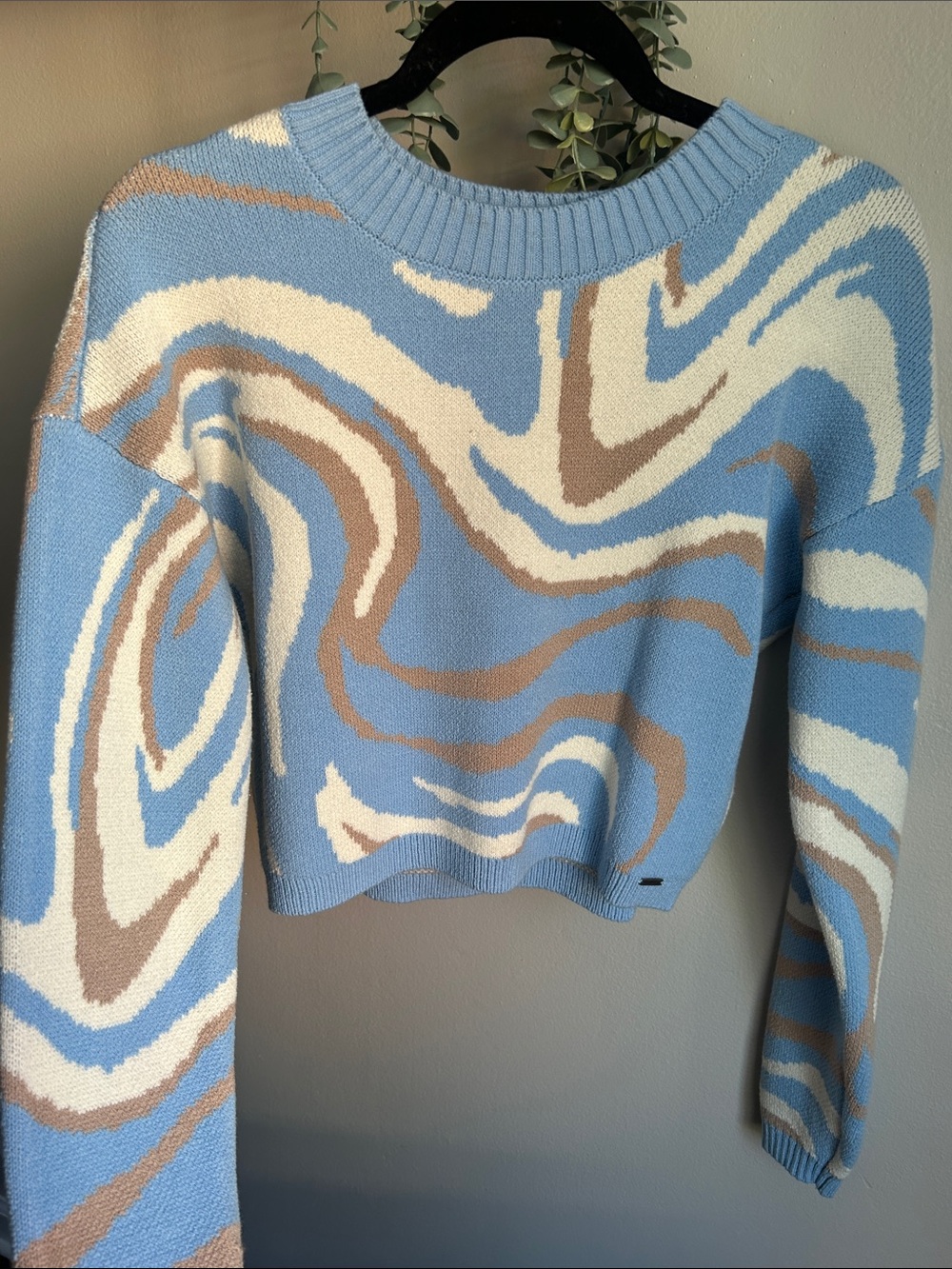 Hollister Blue, Cream & Tan Swirl Crewneck Sweater